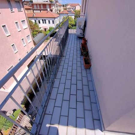 Linda'S Apparment Rooms Mestre Dış mekan fotoğraf